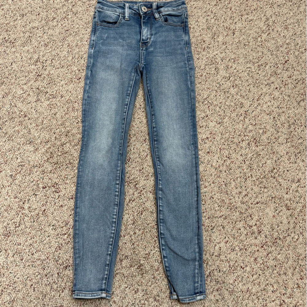 American Eagle Outfitters Light Blue Skinny Jeans size 00 Short
